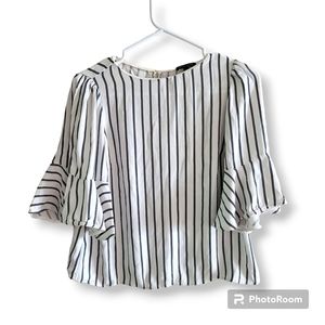 Flowy half sleeve striped blouse